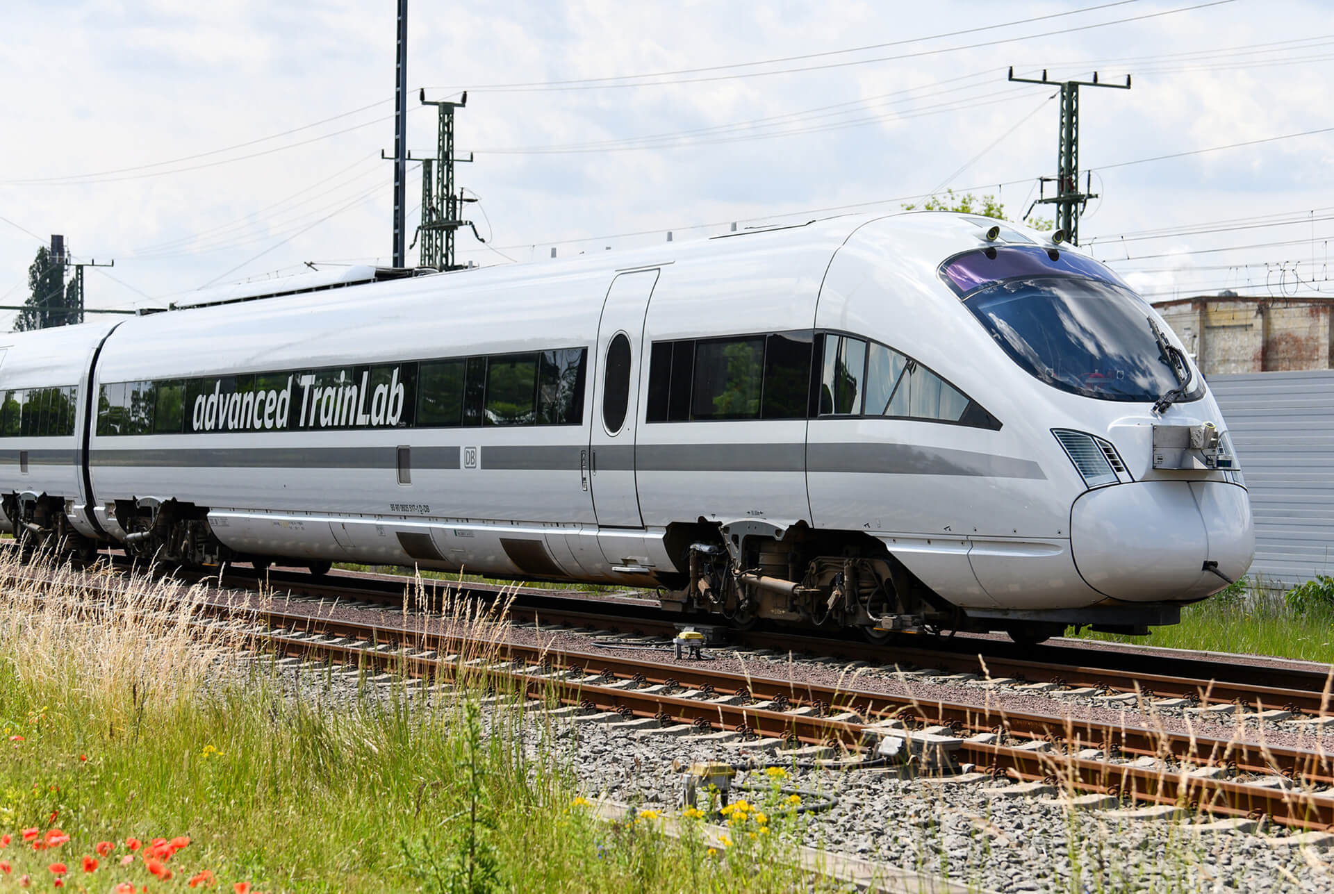 DaDas advanced TrainLab erforscht im fahrenden Zustand neue, umweltfreundliche Möglichkeiten für die Bahn