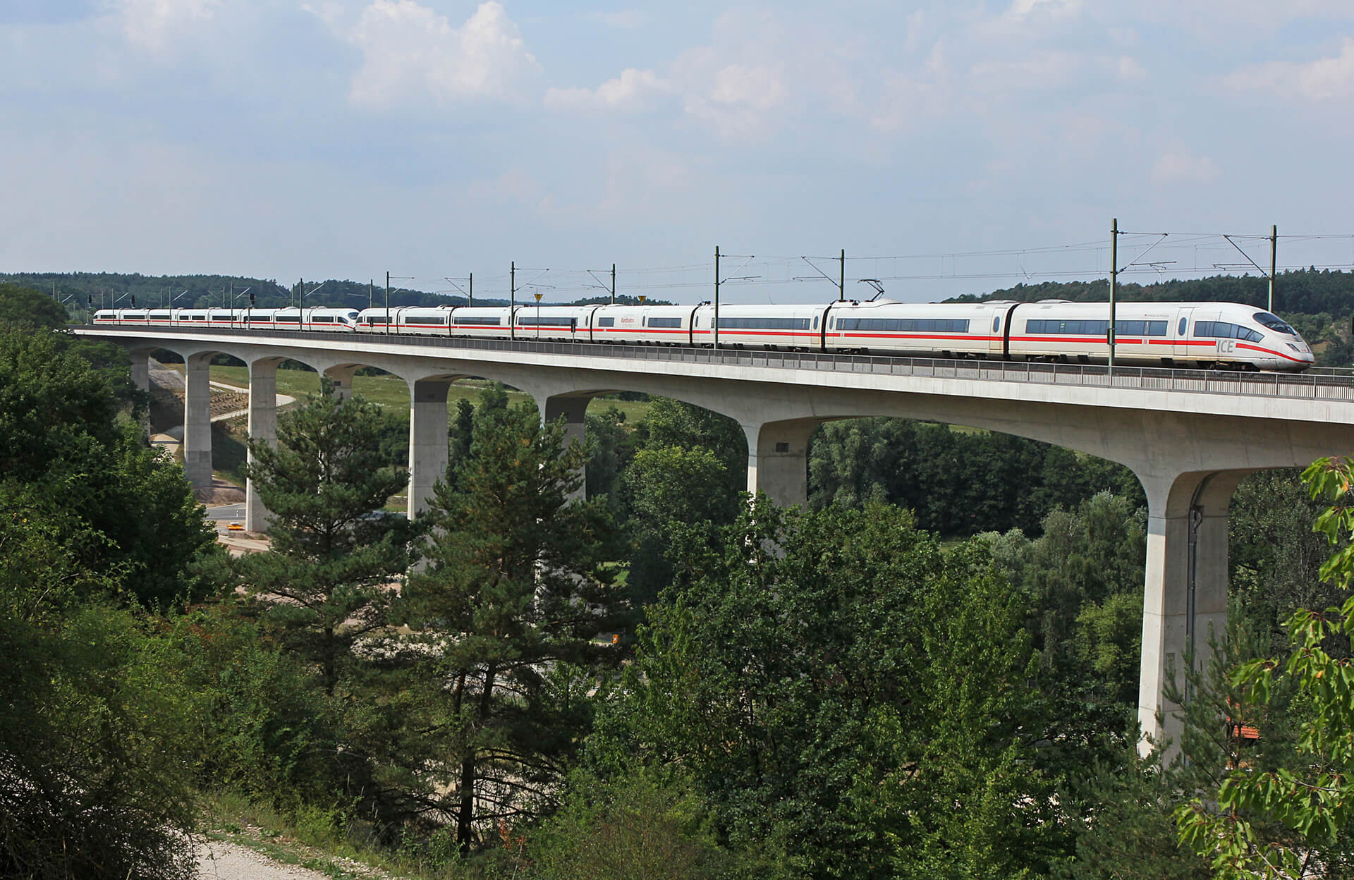 Eisenbahnbrücke der Superlative: die Aurachtalbrücke