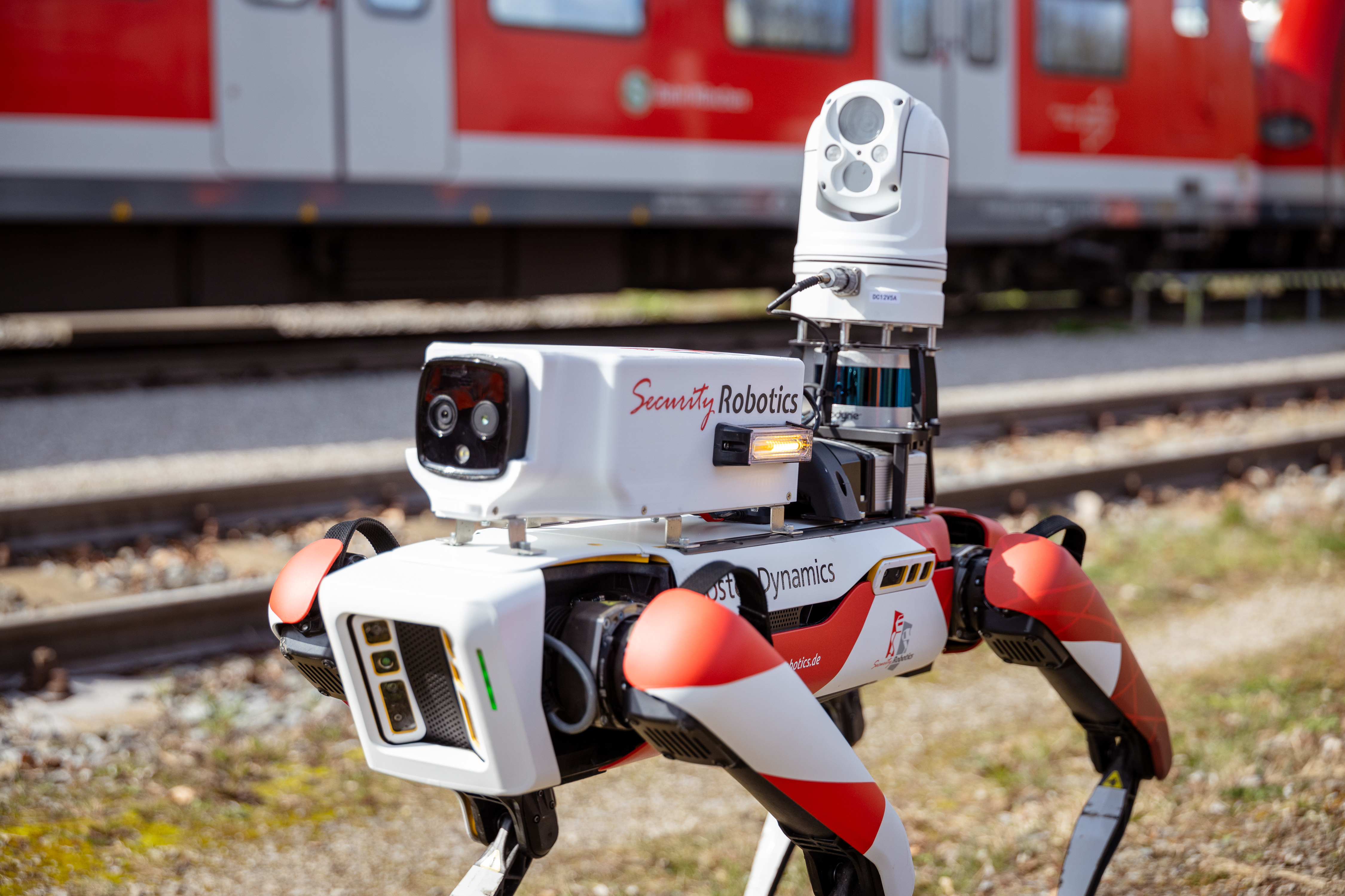Roboterhund Spot bei der S-Bahn München im Einsatz gegen Graffiti
