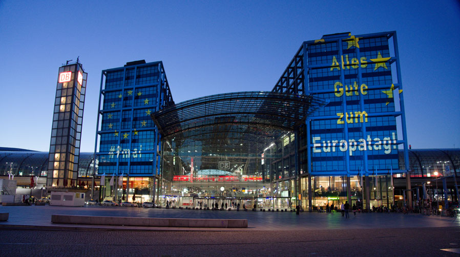 Der Berliner Hauptbahnhof als Europa-Bahnhof